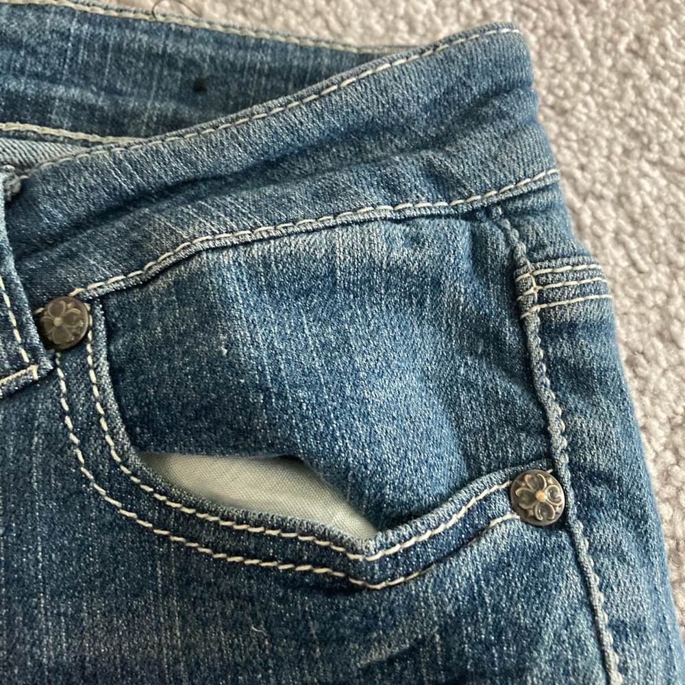 THRILL Distressed Skinny Jeans - Picture 10 of 15